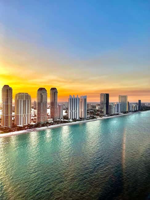 Fort Lauderdale & Miami: Private Luxury Airplane Tour - South Florida from a Diamond DA-40