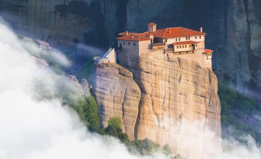 From Athens: Meteora Full-Day Trip with Guide on Luxury Bus - First views of Meteora and Kalabaka