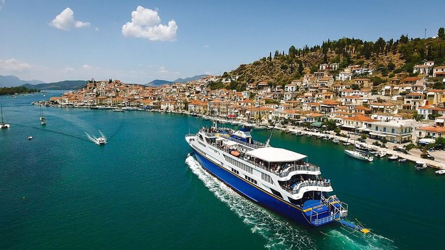 From Athens: Saronic Islands Full-Day Cruise with VIP Seats - The VIP cabin and what you get for the extra cost