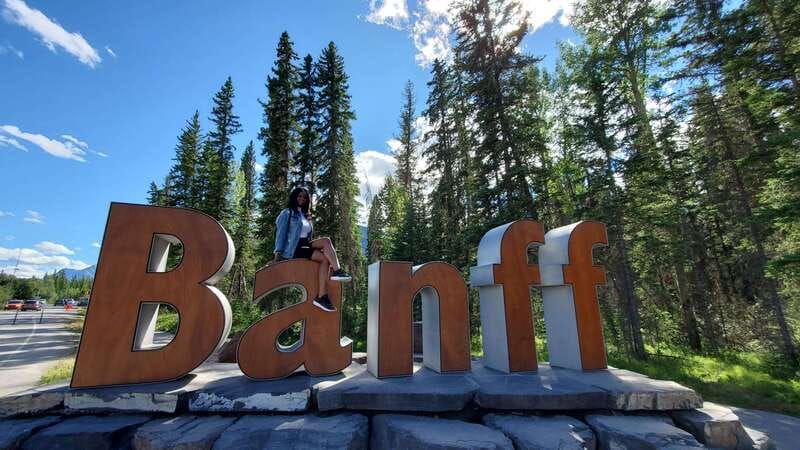 From Calgary/Canmore: Banff National Park Premium Day Trip - Bow Falls: short walk, powerful water