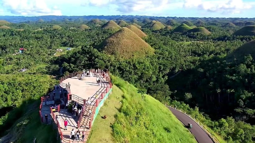 From Cebu: Bohol Countryside & Buffet Lunch Exclusive Tour - Buffet lunch on the Loboc River
