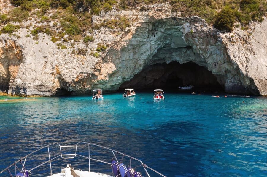 From Corfu: Luxury Yacht Cruise to Paxos and Antipaxos - The return trip and onboard comforts