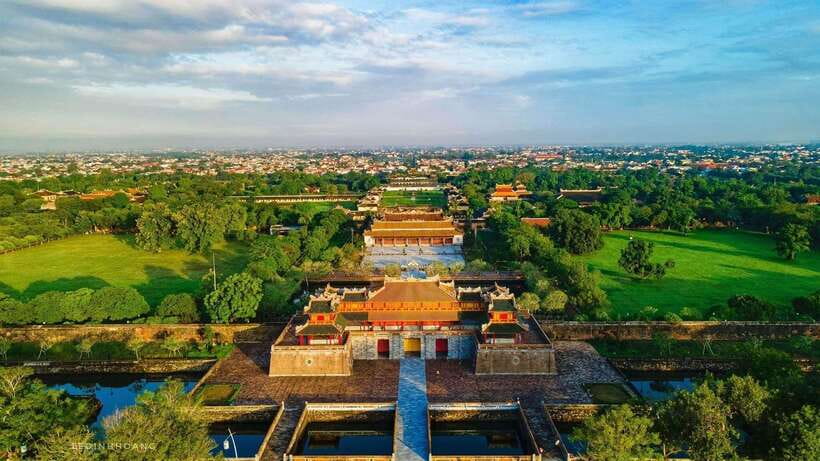 From Da Nang/Hoi An: Hai Van Pass & Hue Imperial City Deluxe - Why the Da Nang to Hue route is worth your day