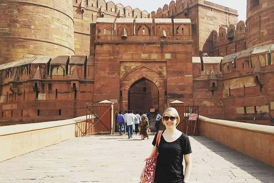From Delhi Exclusive Taj Mahal Private Tour with Luxury Car - What the guide adds to the experience