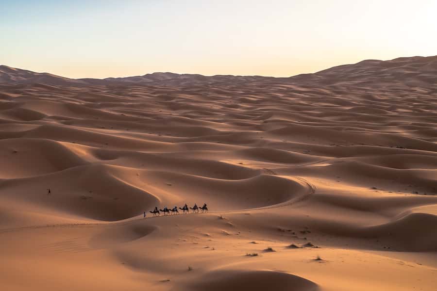 From Fes: 2-Day Merzouga Desert Trip w/Luxury Tent & Dinner - Luxury tents and a Moroccan dinner