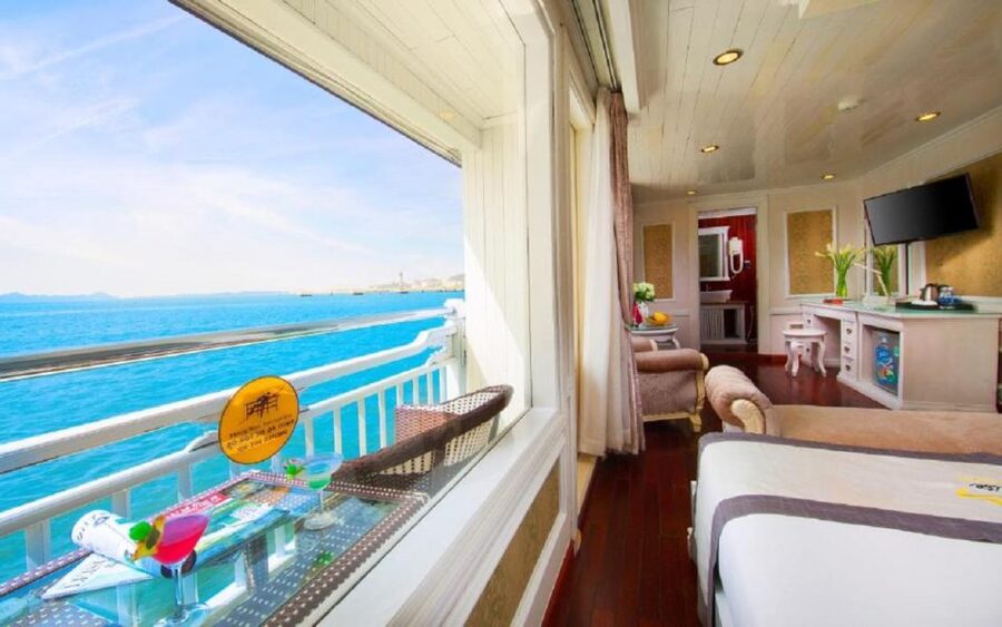 From Hanoi: 2-Day Bai Tu Long Bay Luxury Cruise with Jacuzzi - At a glance