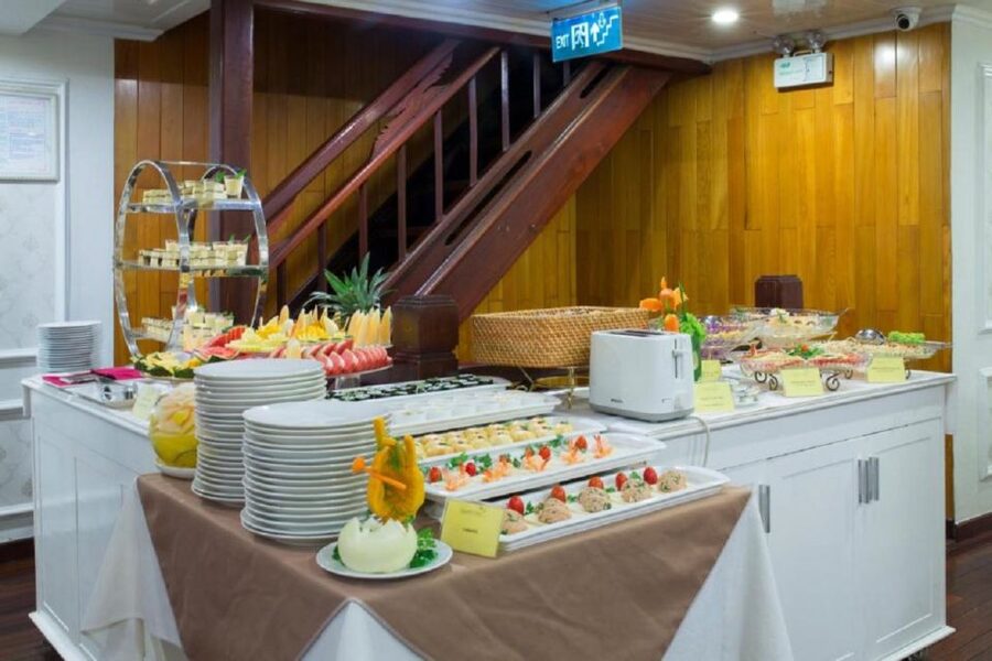 From Hanoi: 2-Day Bai Tu Long Bay Luxury Cruise with Jacuzzi - A relaxed afternoon instead of nonstop sightseeing