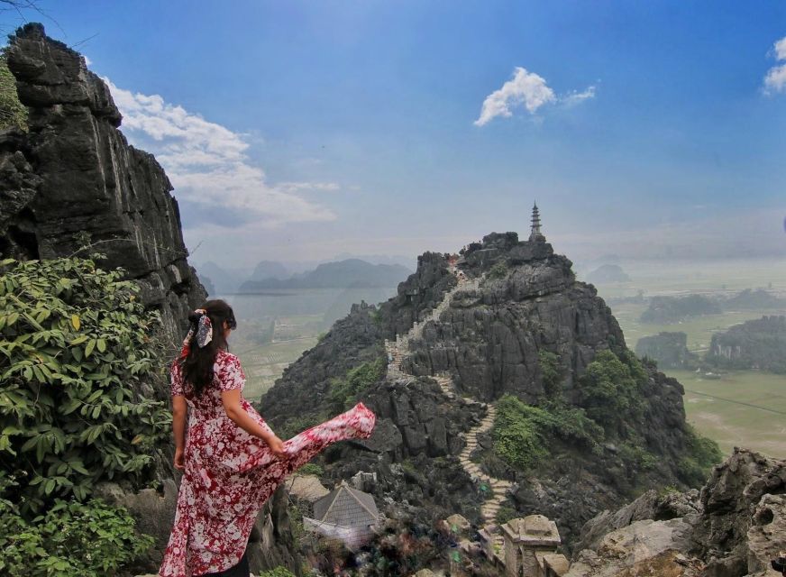 From Hanoi: 3-Day Luxury Tour Ninh Binh & Ha Long Bay Cruise - Mua Cave and the 500-step climb