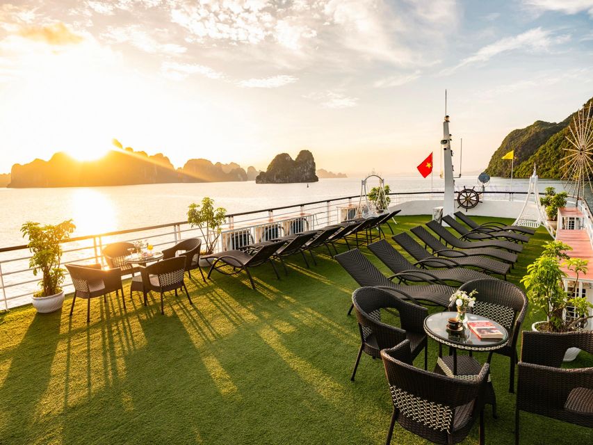 From Hanoi: Ha Long Bay Luxury Day Cruise with Buffet Lunch - A buffet lunch with Ha Long Bay outside the window