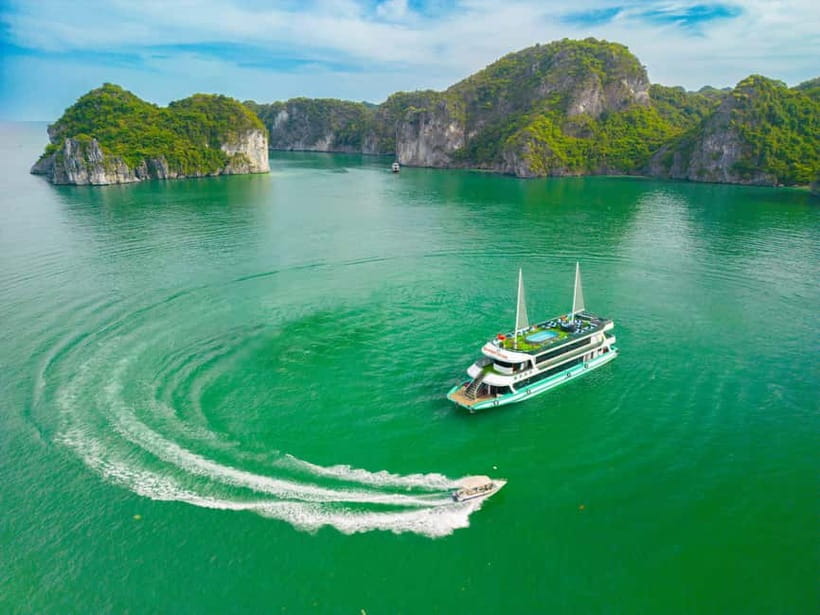 From Hanoi: Halong bay Luxury tour on 5 star cruise - Sung Sot Cave and its large chambers