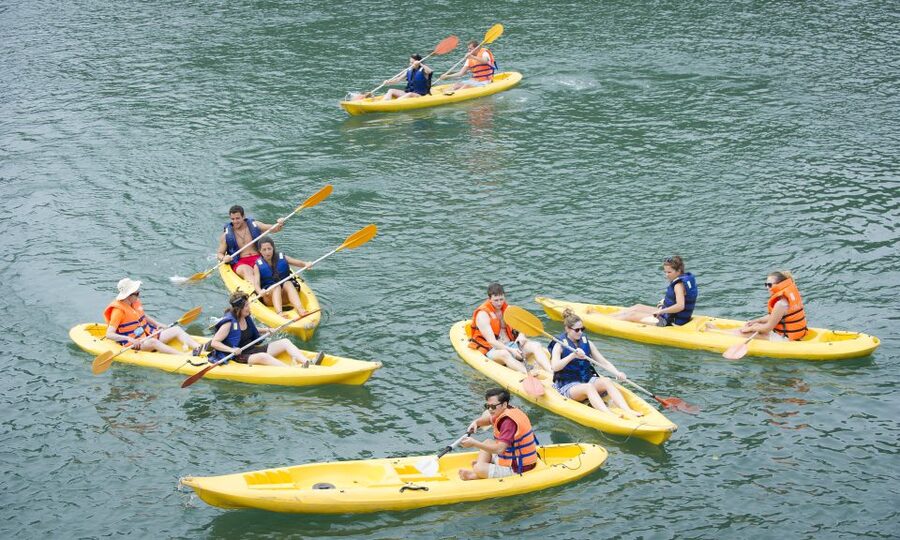 From Hanoi: Halong Explorer 3-Day Deluxe Cruise - Crowds, comfort, and the value of the schedule