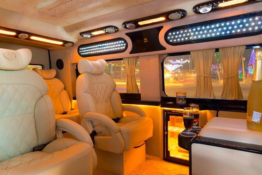From Ho Chi Minh City: Mekong Delta VIP Tour by Limousine - Motorboat views along the Mekong River