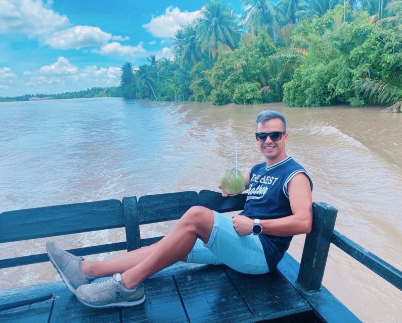 From Ho Chi Minh City: Mekong Delta VIP Tour by Limousine - Vinh Trang Pagoda gives the morning a cultural start