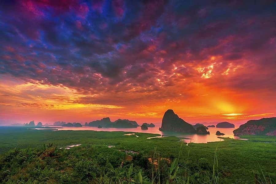 From Khao Lak: Premium James Bond Sunset and Canoe Adventure - Why the evening finale makes this Phang Nga Bay tour special