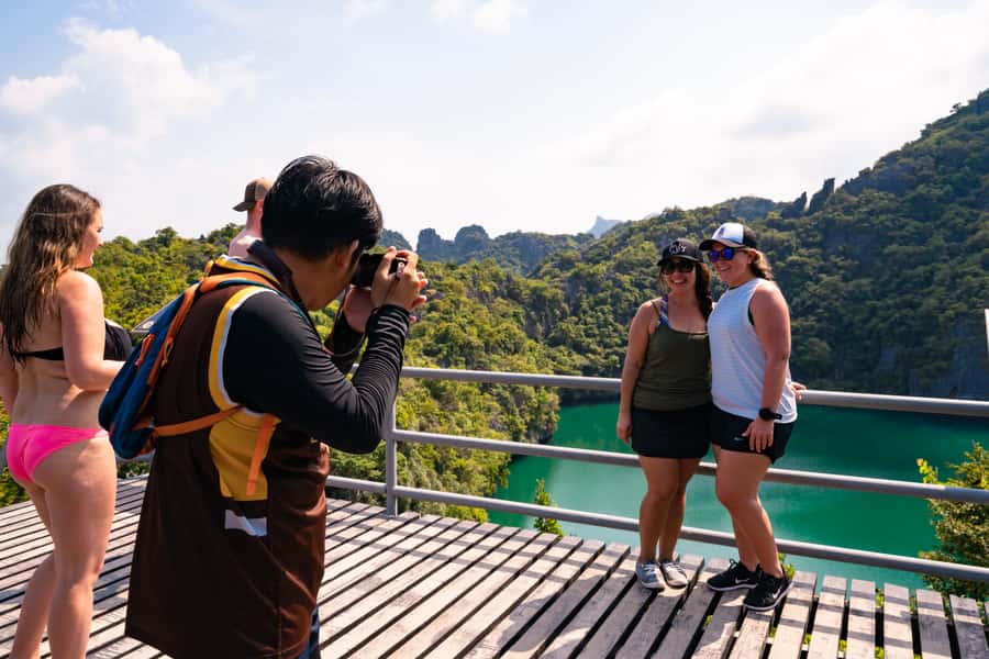 From Koh Samui: Ang Thong Marine Park VIP Small-Group Tour - Thai lunch and beach time on Koh Phaluai