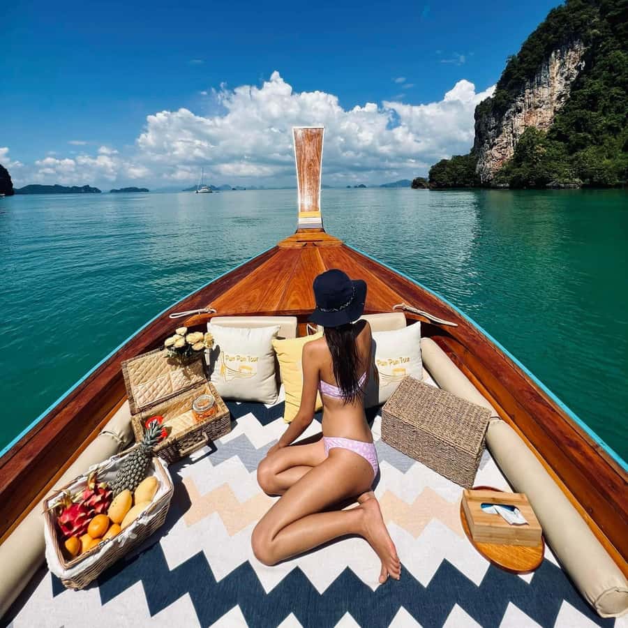 From Krabi : Private Luxury Longtail Boat - Poda Island and a beach picnic