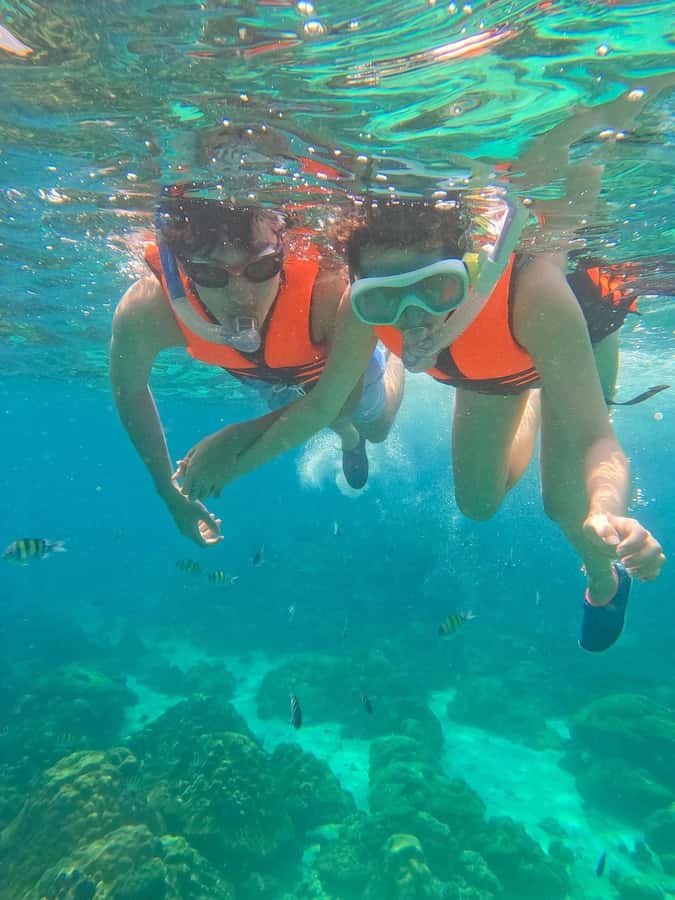 From Krabi : Private Luxury Longtail Boat - Chicken Island and the first swim