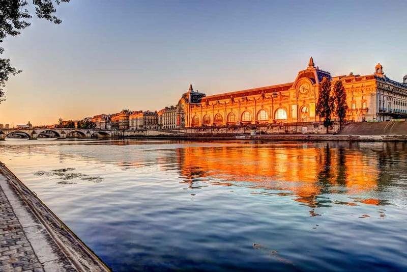 From Le Havre: Deluxe Paris Tour with Seine River Cruise - Forty-five minutes on the Champs-Élysées
