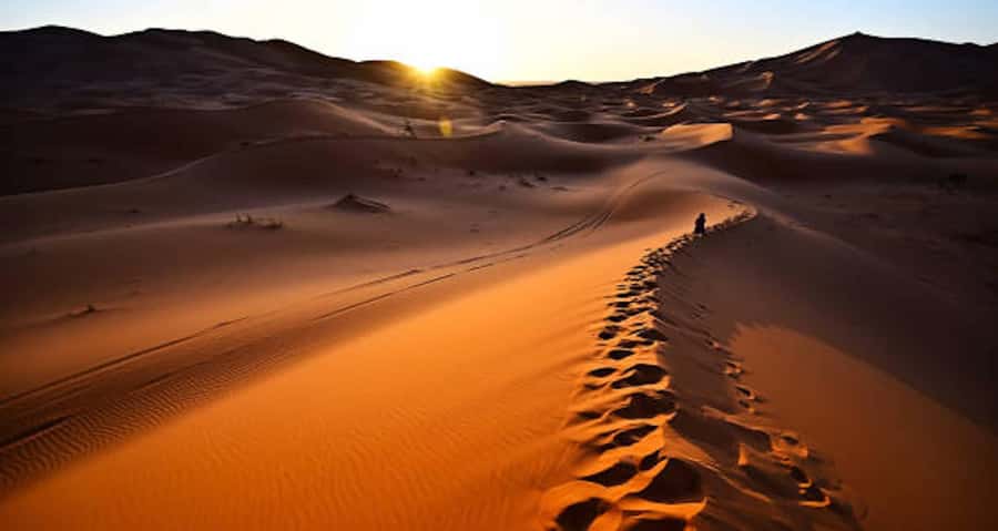 From Marrakech: 3 Days Desert Tour To Merzouga Luxury Camp - Day three: Sahara sunrise and the long road back