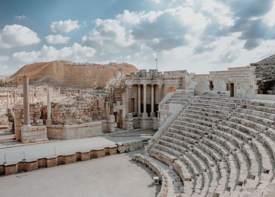 From Naples: Pompeii and Herculaneum VIP Tour with Lunch - Leaving Naples by included transport