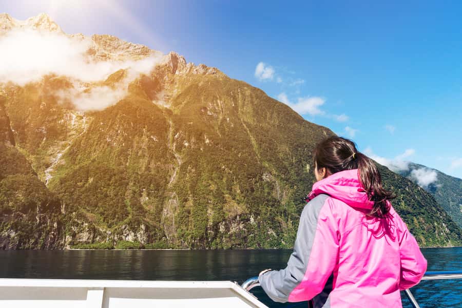From Queenstown: Milford Sound Premium Day Tour and Cruise - Arriving at Milford Sound with less fuss