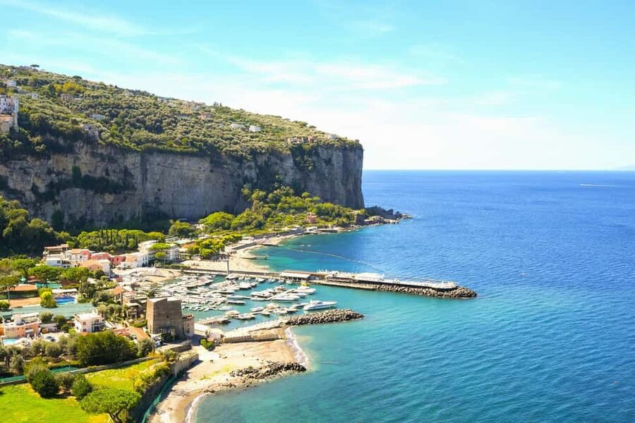 From Rome: Luxury Van Day Trip to Pompeii & Sorrento Lunch - Two hours inside Pompeii with a certified archaeologist