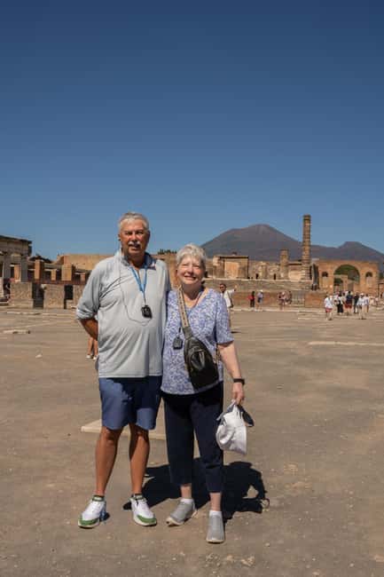 From Rome: Luxury Van Day Trip to Pompeii & Sorrento Lunch - Lunch in Piano di Sorrento, with the sea nearby