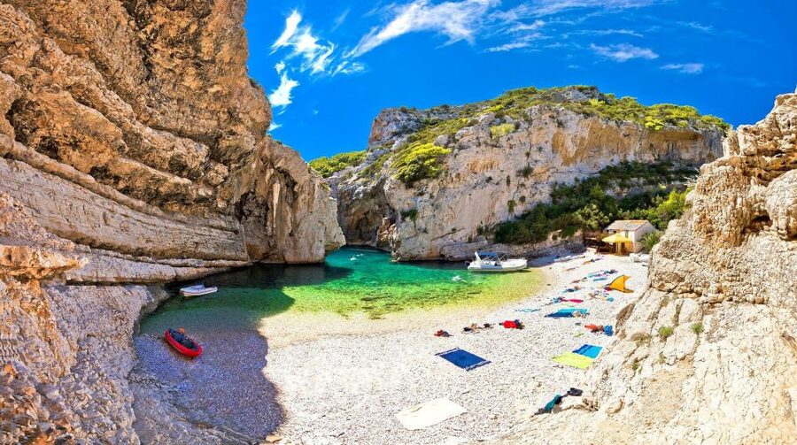 From Split: Blue Cave and Hvar Guided Tour by Luxury Boat - Why the Blue Cave makes this a full-day outing