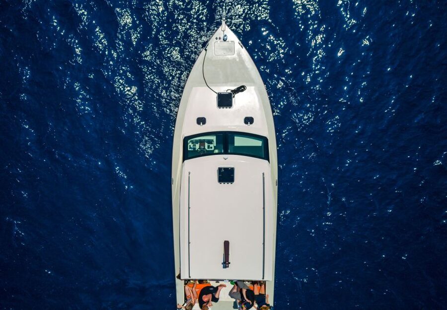 From Split: Blue Cave and Hvar Guided Tour by Luxury Boat - Guide quality and the importance of clear information