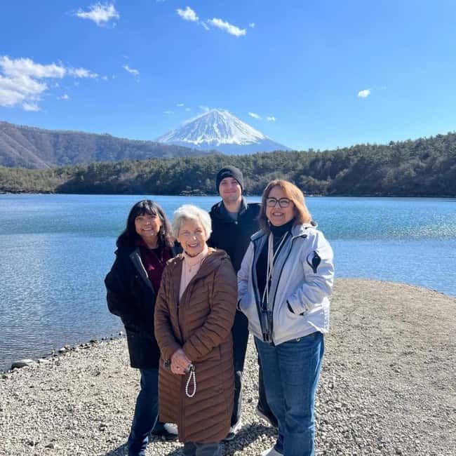 From Tokyo: Mt Fuji Private Day Tour In Luxury Land Cruiser - What the drivers add to the day