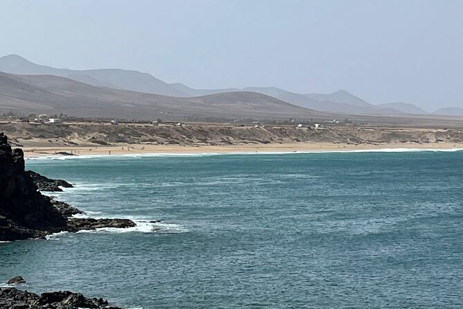 Fuerteventura: DISCOVER FUERTEVENTURA TOUR 7 hours max 8 people - Ajuy: black sand, caves, and the day’s proper break