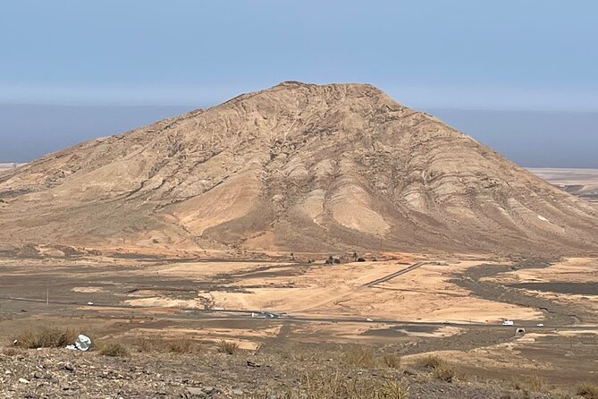 Fuerteventura: DISCOVER FUERTEVENTURA TOUR 7 hours max 8 people - Rural villages and the stories between major stops
