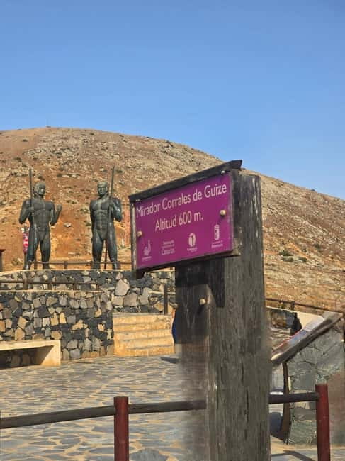 Fuerteventura: Island Highlights and Hotspots Grand VIP Tour - Why the minibus and guide make a difference