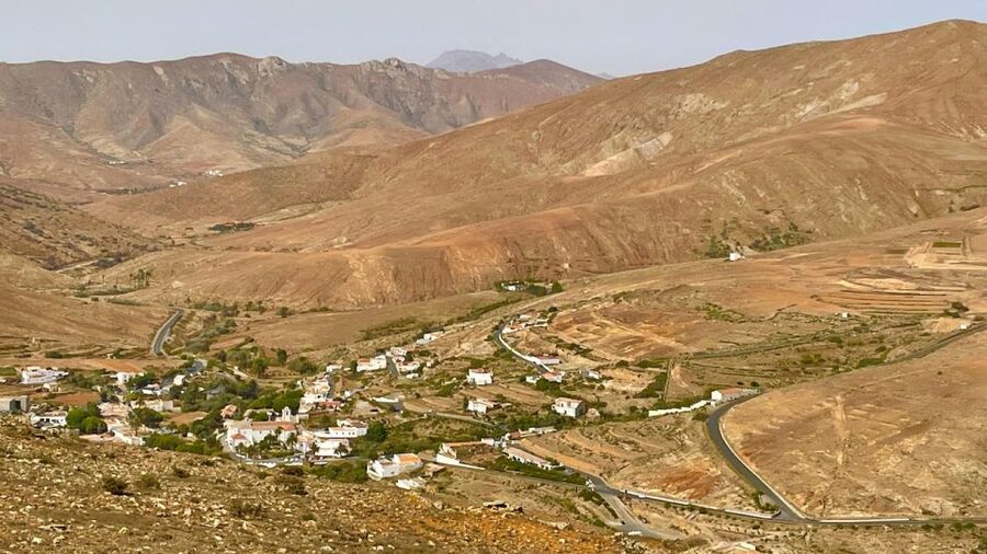 Fuerteventura: Island Highlights Guided VIP Sightseeing Tour - What the seven hours feel like