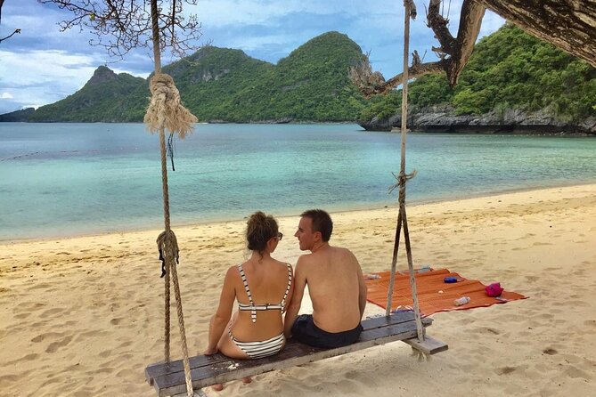 Full Day Ang Thong Islands Luxury Small Group Tour - The Guides And The Feel Of The Boat