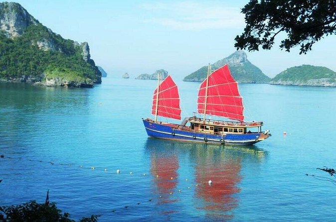 Full-Day Cruise to Angthong Marine Park by famous "The Red Baron" - Koh Mae Ko and the Emerald Lake viewpoint