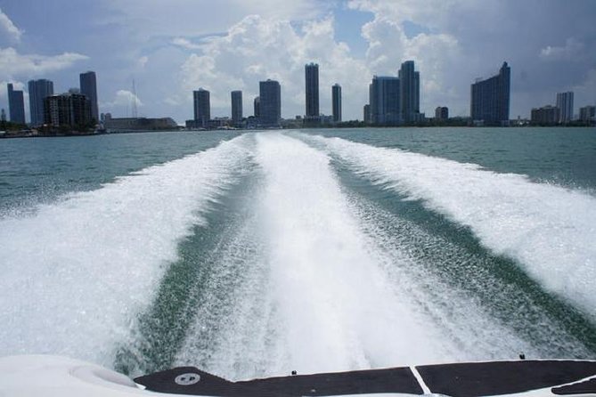 Fully Private Speed Boat Tours, VIP-style Miami Speedboat Tour of Star Island! - Why this Miami speedboat ride feels different