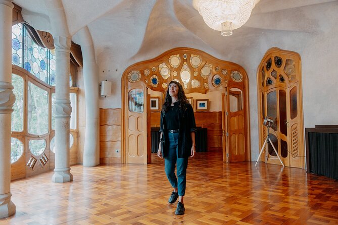 Gaudi Casa Batlló Pre Opening Tour &Skip-the-Line Sagrada Familia - Inside Casa Batlló, from underwater rooms to the rooftop