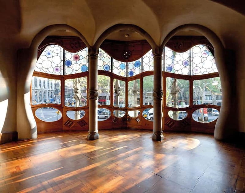 Gaudi's legacy.Exclusive tour to Park Güell & Casa Batlló - What a Gaudí specialist adds