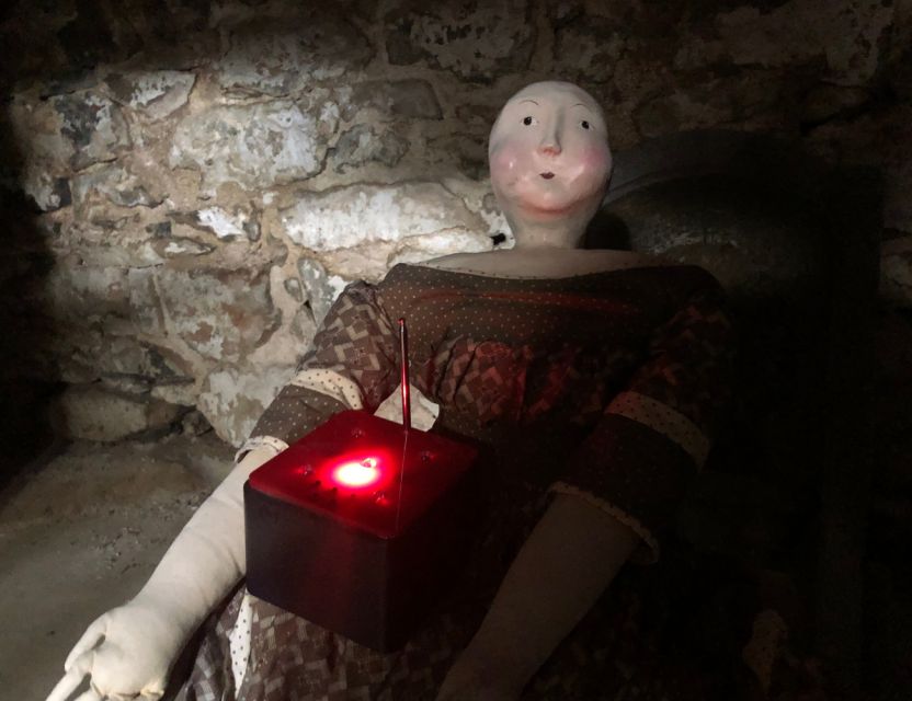 Gettysburg: Exclusive Welty House Ghost Hunt with Equipment - From the basement to the attic