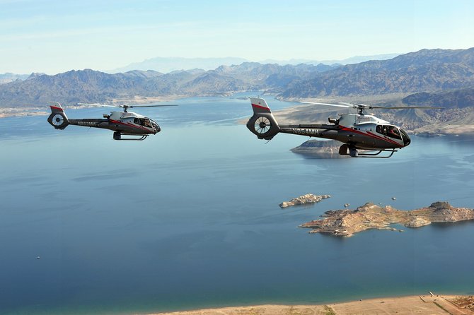 Grand Canyon Deluxe Helicopter Tour with Landing from Las Vegas - The flight back over Las Vegas