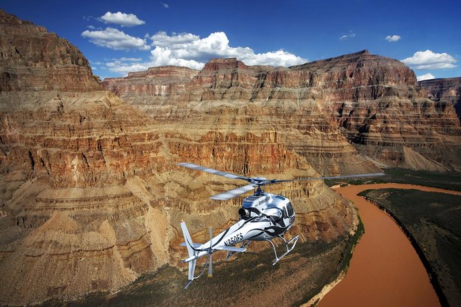Grand Canyon West Rim Luxury Helicopter Tour from Las Vegas - Flying Into the Grand Canyon West Rim
