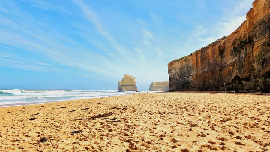 Great Ocean Road Lux Tour Max 11 Hotel Pickup - Why the small minibus changes the Great Ocean Road day