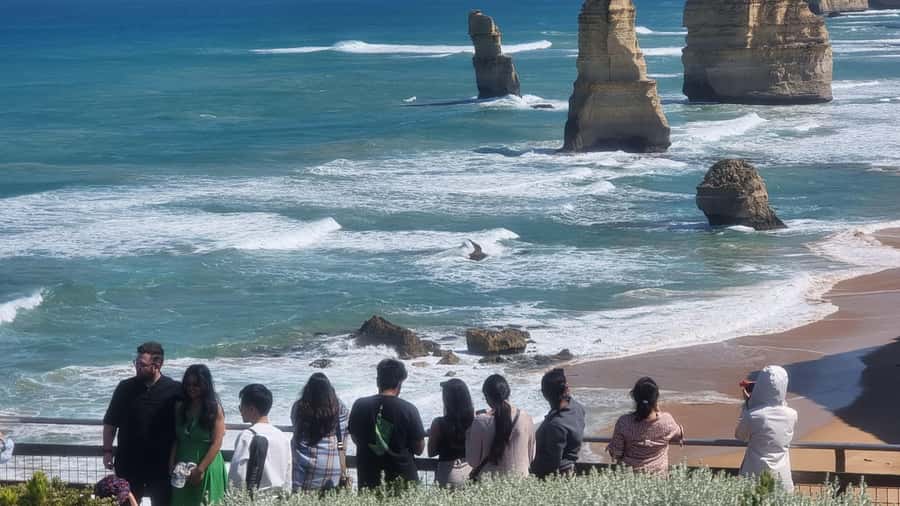 Great Ocean Road Lux Tour Max 11 Hotel Pickup - Teddy’s Lookout and the return along the coast