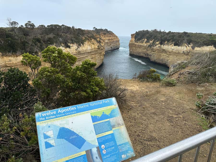 Great Ocean Road Tour PRIVATE LUXURY-FREE entry,hotel pickup - Key points to know