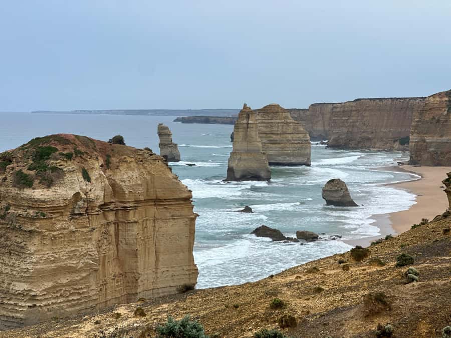 Great Ocean Road Tour PRIVATE LUXURY-FREE entry,hotel pickup - The Twelve Apostles and Razorback Lookout
