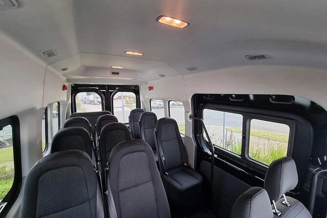 Great Ocean Road Tour Reverse –SML GRP-DLUX Mini Bus Hotel Pickup - Apollo Bay is the main meal stop