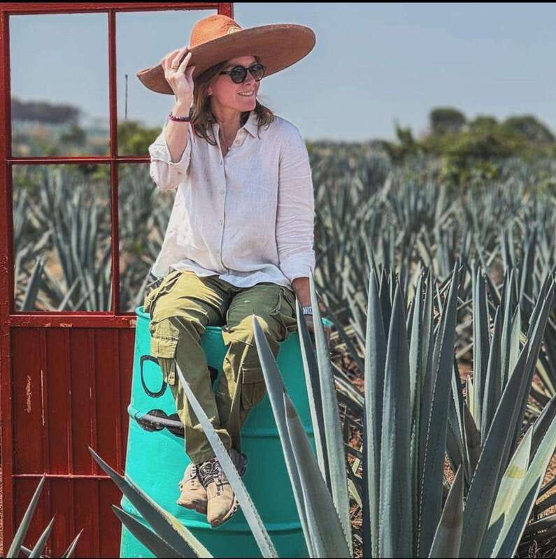Guadalajara: Premium Tequila Tour with Tastings and Pairings - Finish with giant cantaritos at El Guero