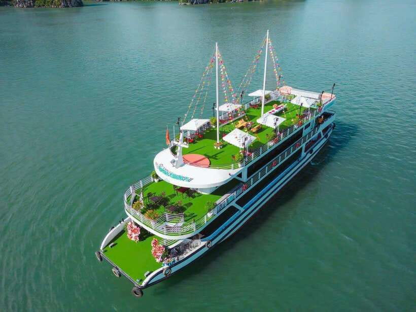 Ha long Bay day trip with Deluxe cruise - Luon Cave by kayak or bamboo boat