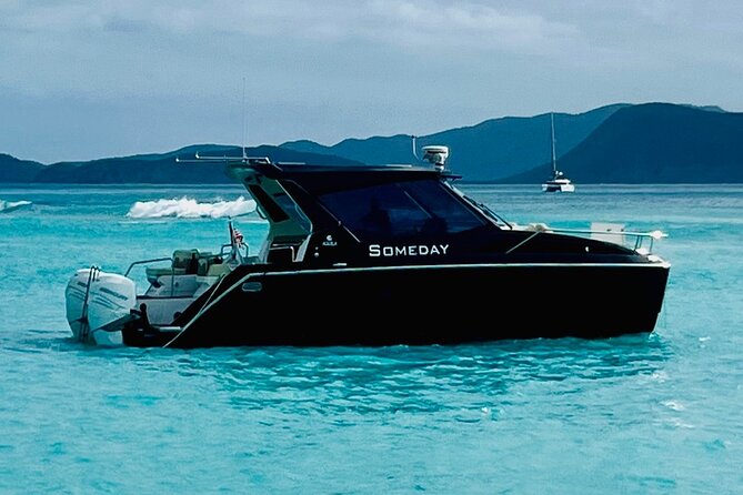 Half Day Luxury Catamaran Turtle Snorkel And Beach - What the crew adds to the experience